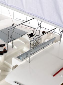 YT1704P Катамаран "LAGOON 450F", 70х40х106 см