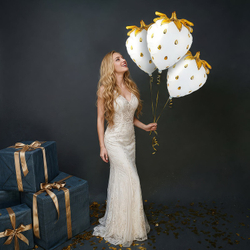 Фигура "Клубника белая с золотом"