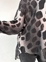 Рубашка Zhuo wafs 5095 удлиненная с кармананом и нашивкой MARNI леопрдовый принт