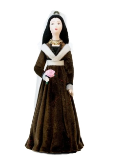 Кукла в праздничном костюме дворянки из Бургундии