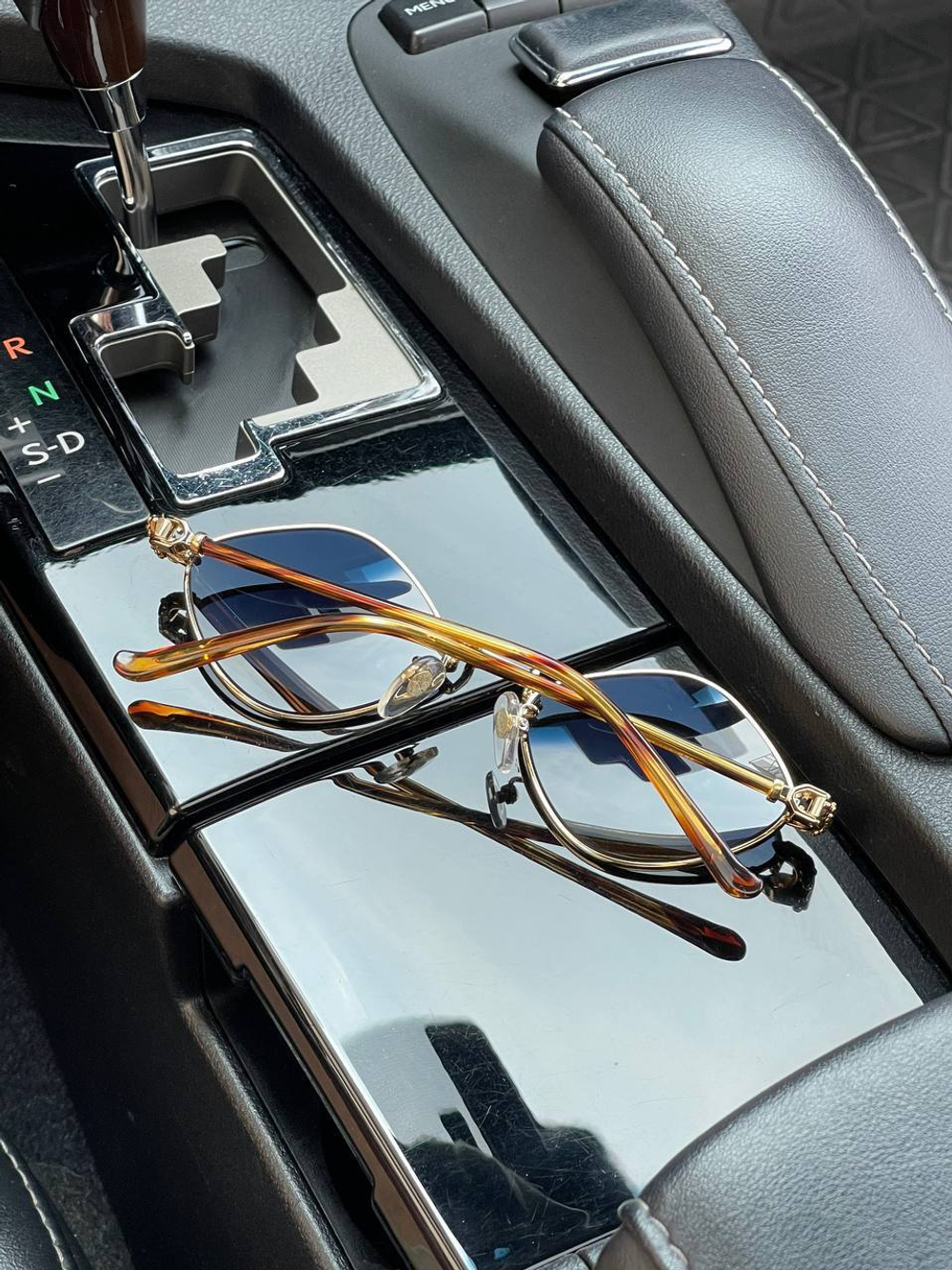 Солнцезащитные очки Chrome Hearts