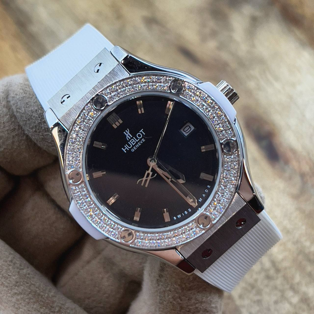 Часы Hublot