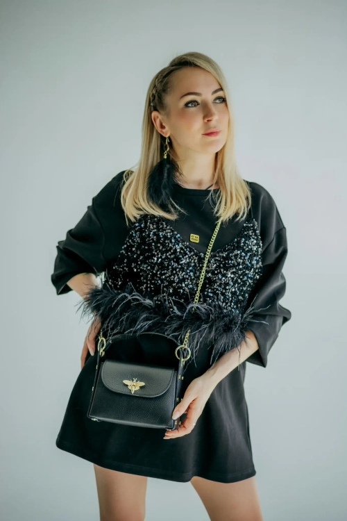 Женская сумочка с застежкой-пчелкой из натуральной кожи цвет nero