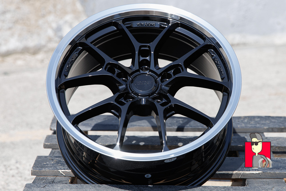 Комплект дисков Rays Gram Lights 17x7.5 et35 5x114.3