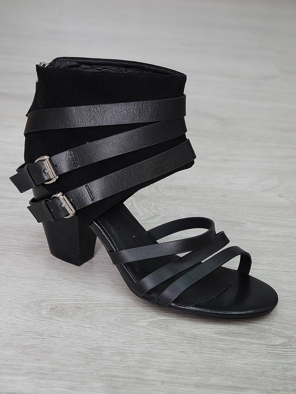 Босоножки женские POSIOT 1227-01J \642