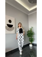 Костюм