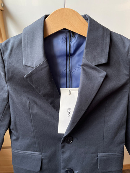 Новый пиджак Hugo Boss, 98