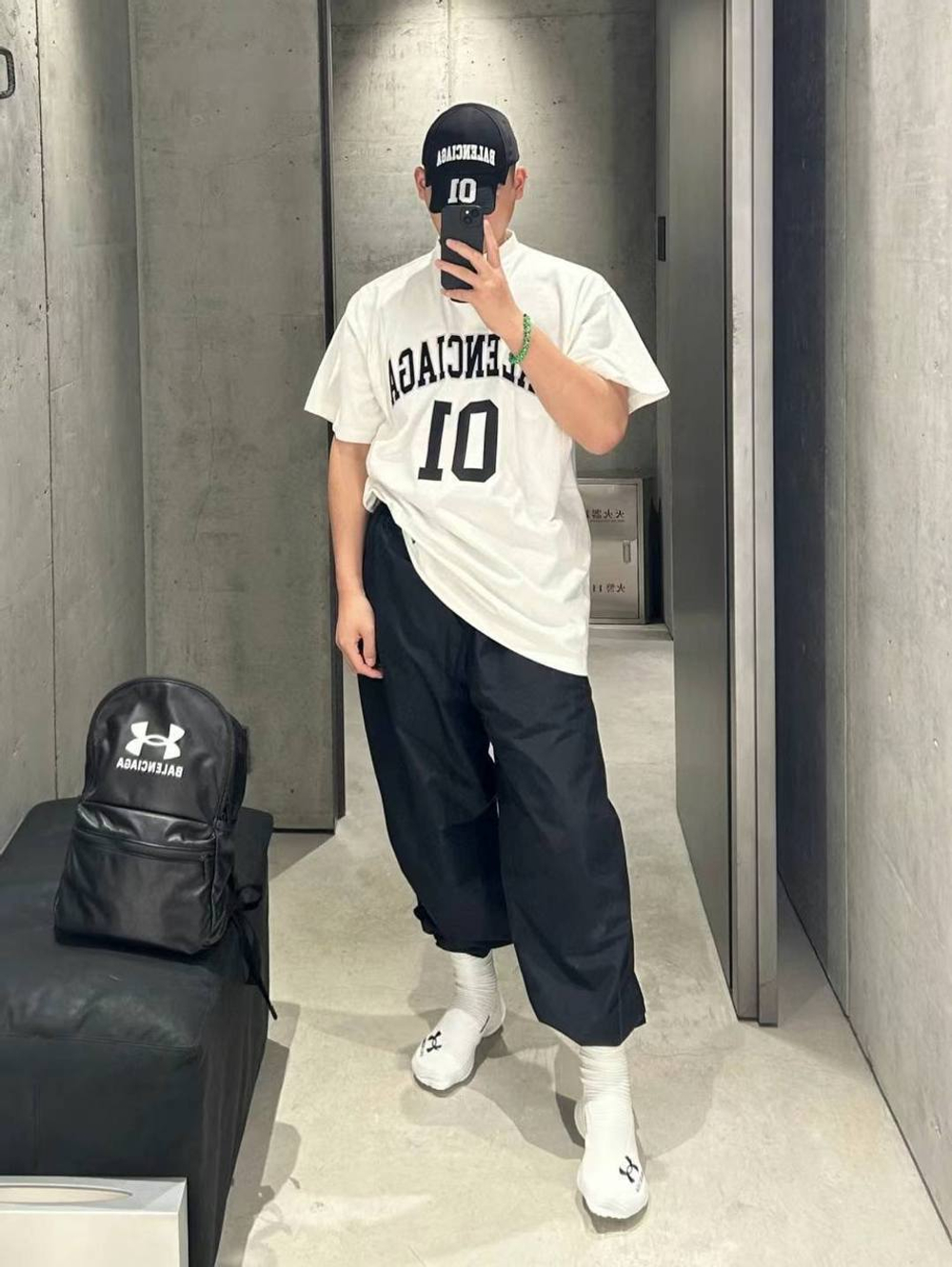 Футболка Balenciaga