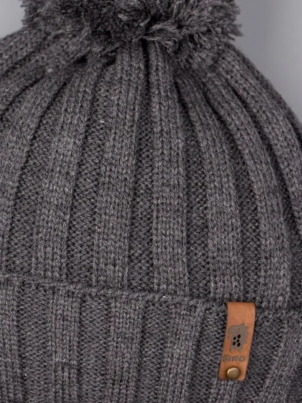 Шапка для мальчика осенняя на завязках