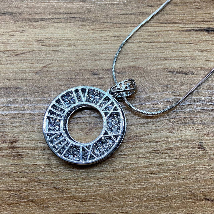 Кулон подвеска двойная круг контур стразы время на цепочке металл серебристый