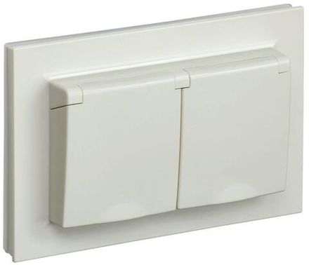 Розетка 2-м СП BRITE РСбш12-3-44-БрКр 16А в сборе IP44 с крышкой беж. IEK BR-R26-16-44-K10-F