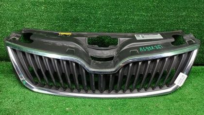 Решетка радиатора Skoda Rapid 1 (2012-2020)