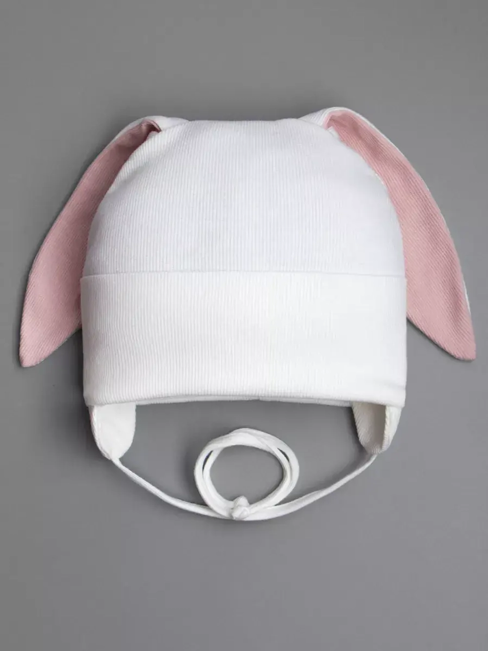 Шапка с ушками для девочки трикотажная на завязках