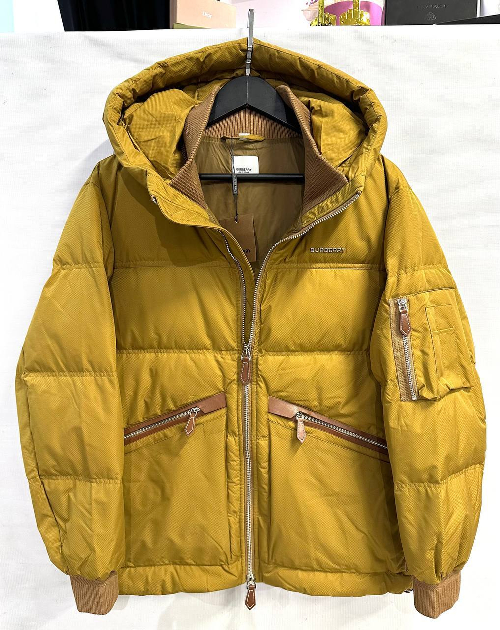 Пуховик Burberry