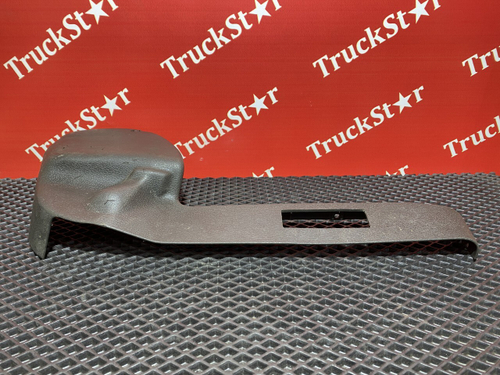 Накладка водительского сидения правая 2020г.