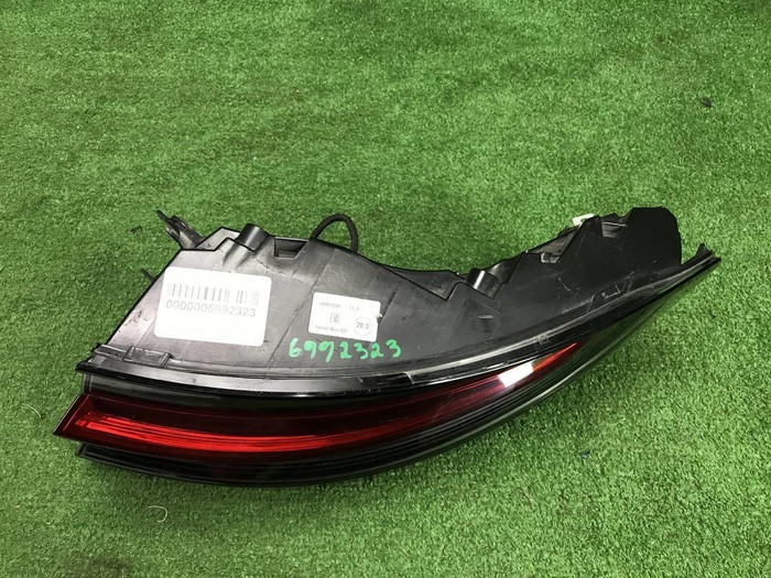 Фонарь правый внешний Porsche Macan 95b (18-нв)