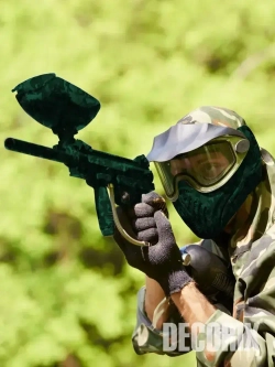 Краска зеленая камуфляжная аэрозольная матовая DECORIX - светопоглощающая краска Зеленый камуфляж в баллончике 520 мл