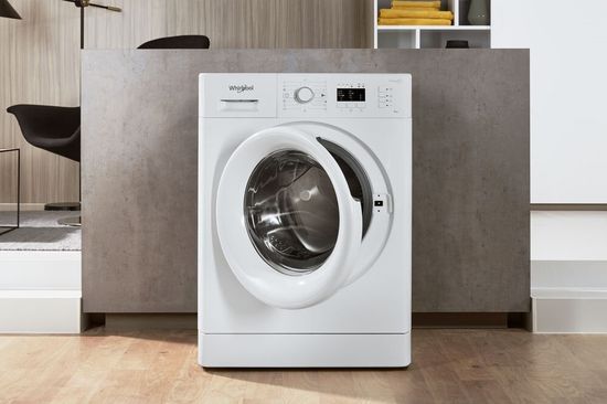 Стиральная машина Whirlpool FWL 61252 W