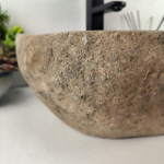 Раковина из речного камня RS-65452 45*36*15 0861