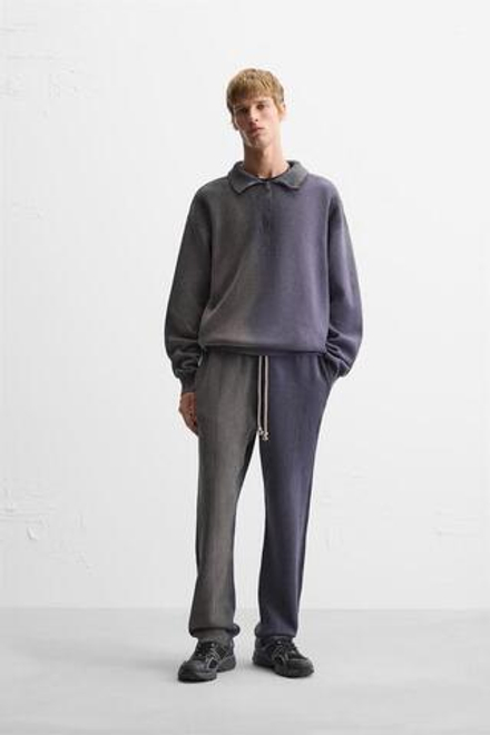 ZARA БРЮКИ-ДЖОГГЕРЫ ИЗ ТКАНИ С ЭФФЕКТОМ ПОТЕРТОСТИ, ЛИЛОВЫЙ