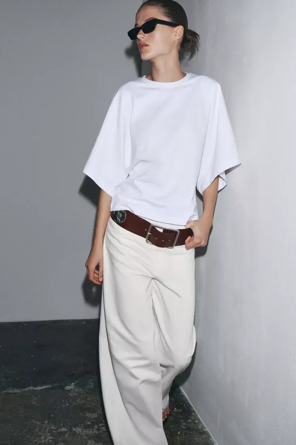 ZARA ФУТБОЛКА ИЗ ТКАНИ С ЭФФЕКТОМ ПОТЕРТОСТИ С ШИРОКИМИ РУКАВАМИ, БЕЛЫЙ