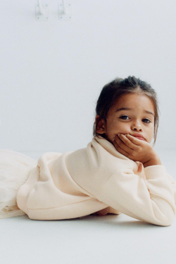 ZARA ТОЛСТОВКА С КРУГЛЫМ ВОРОТНИКОМ, ЭКРЮ