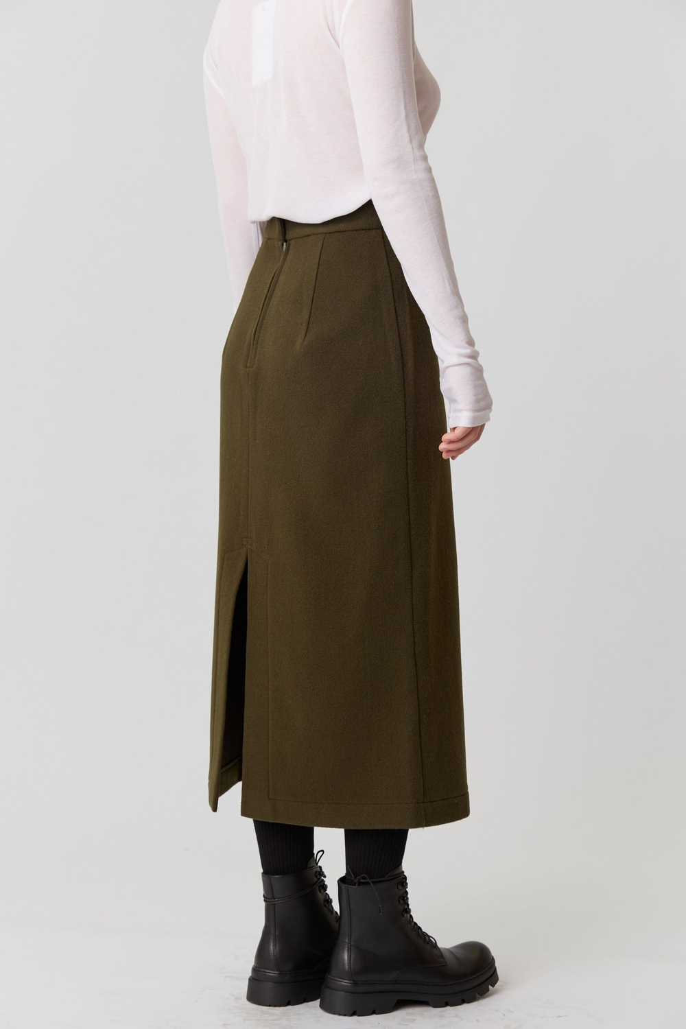 Юбка с разрезом зеленого цвета