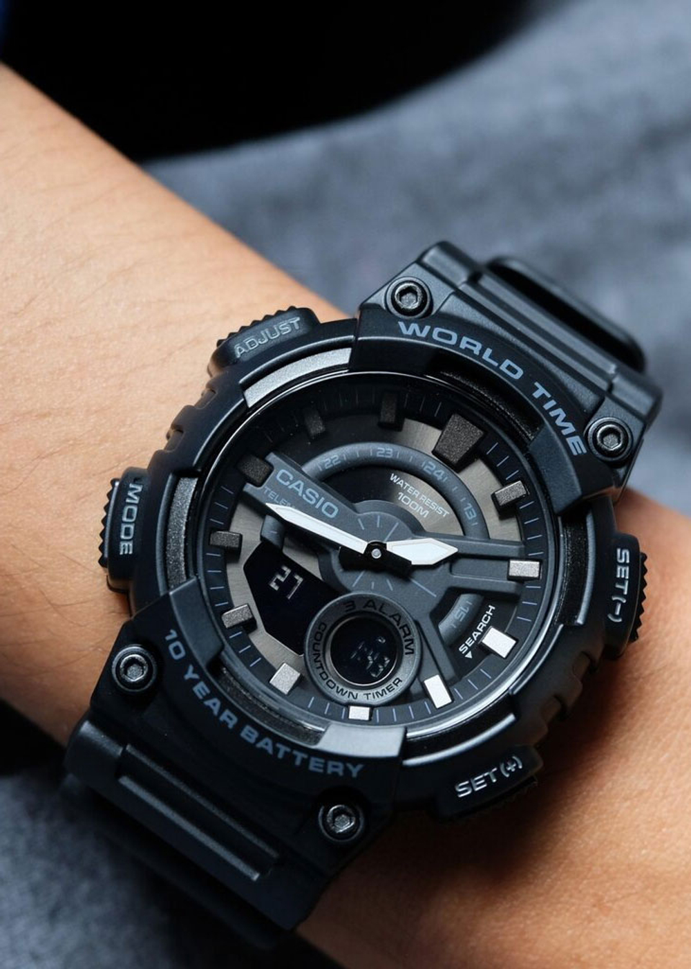 Часы Casio AEQ-110W-1B