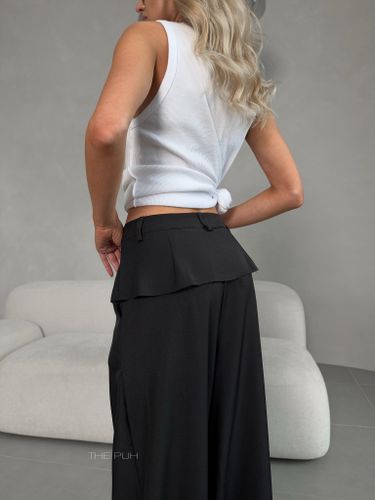 Черные женские брюки с баской