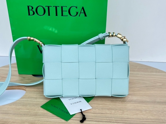 Bottega Veneta Cassette 23 cm