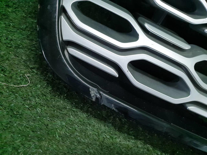 Решетка радиатора Land-Rover Discovery Sport (2019-н.в.)