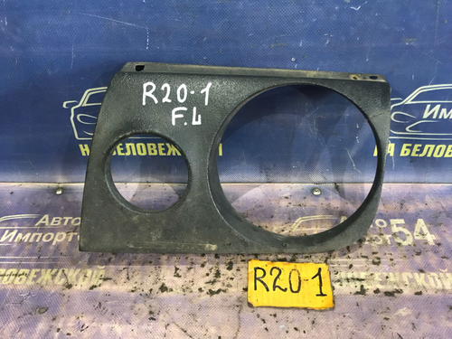 Рамка фары NISSAN MISTRAL 1997