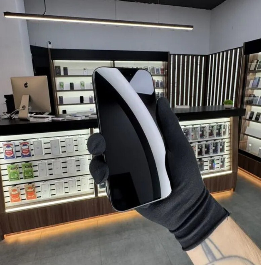 iPhone 15, 128 ГБ б/у