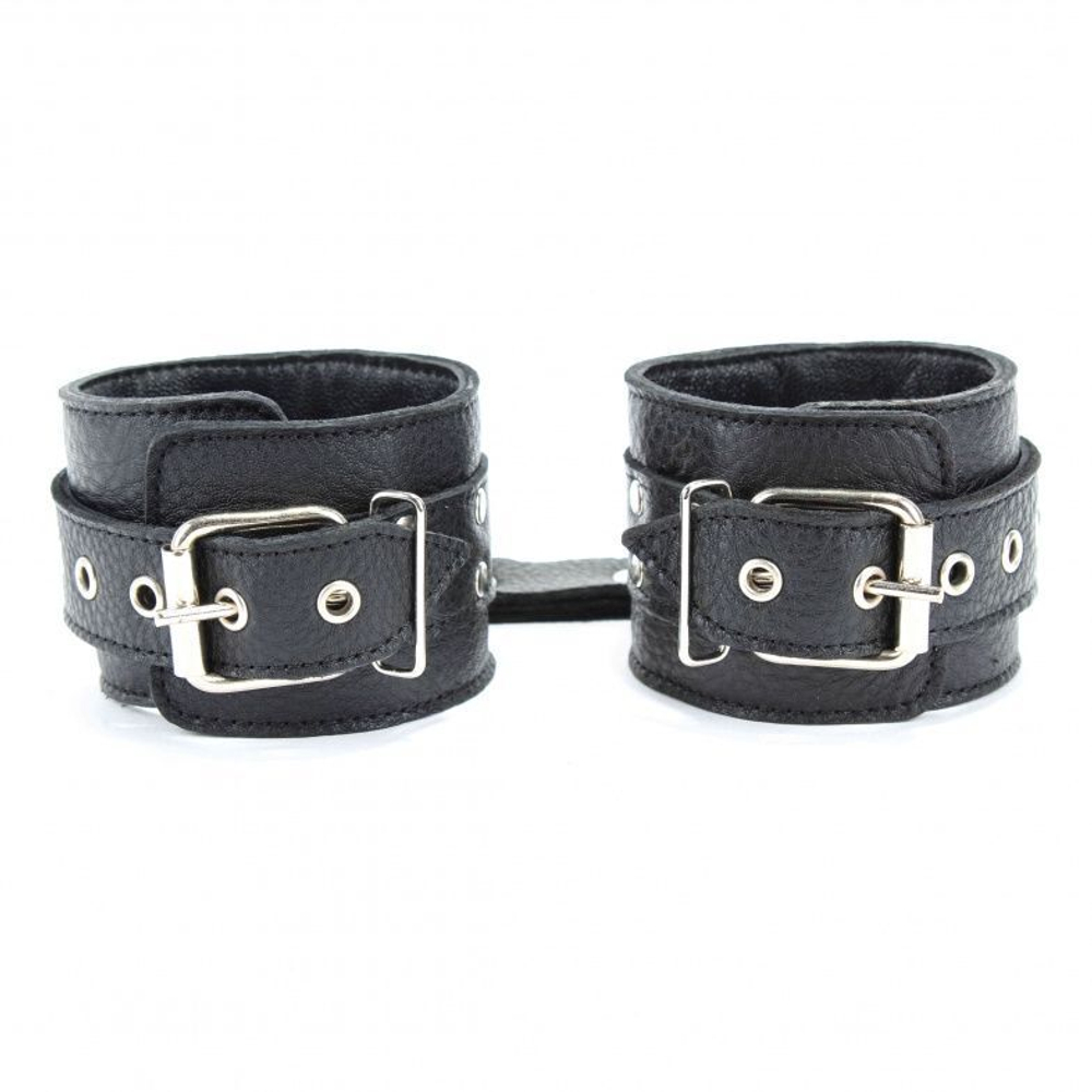 Чёрные наручники из кожи с пряжками (Цвет: черный)