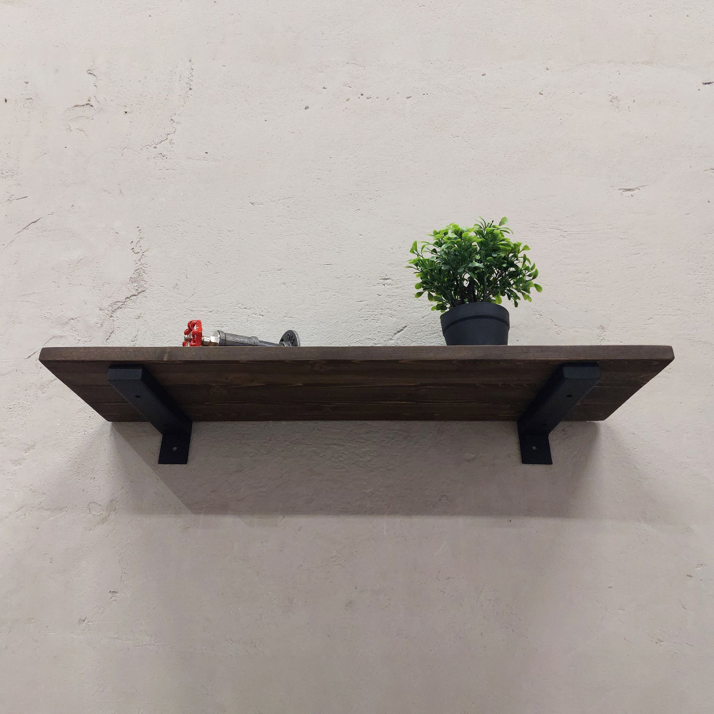 Настенные полки из натурального дерева в стиле Лофт