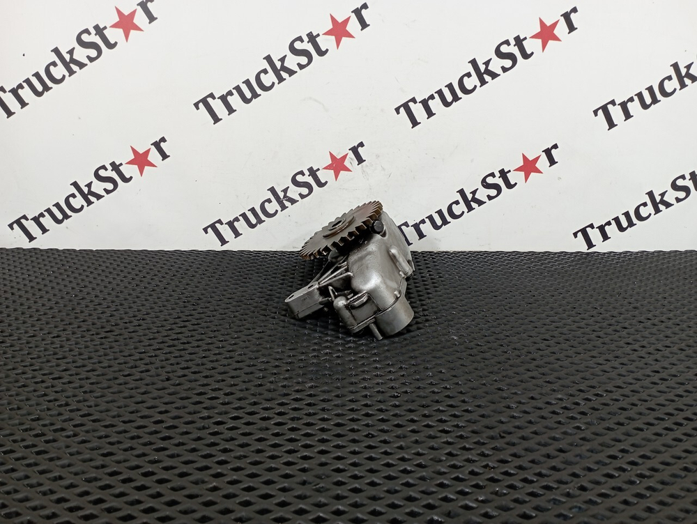 Насос масляный 2017г