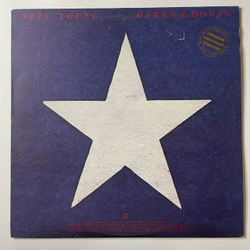 Винтажная виниловая пластинка LP Neil Young Hawks and Doves (USA 1980) (Promo)