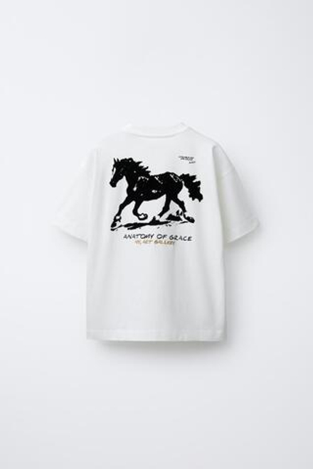 ZARA ФУТБОЛКА С ПРИНТОМ "ЛОШАДЬ", БЕЛЫЙ
