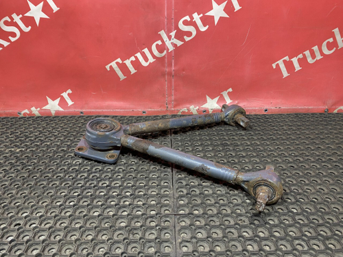 Тяга реактивная V-образная