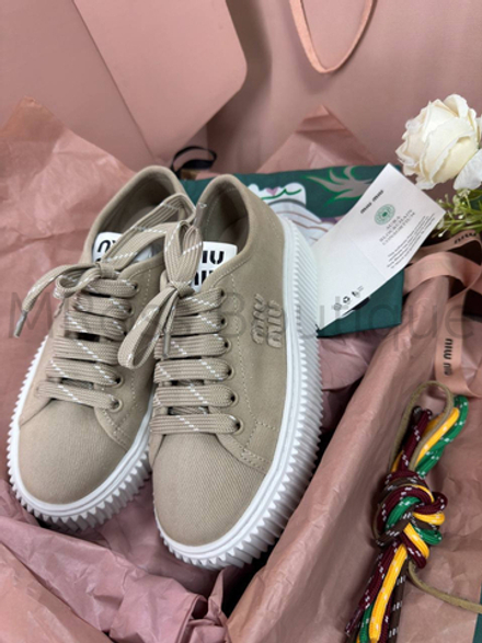 Женские кеды Miu Miu на рельефной подошве в коричневом цвете