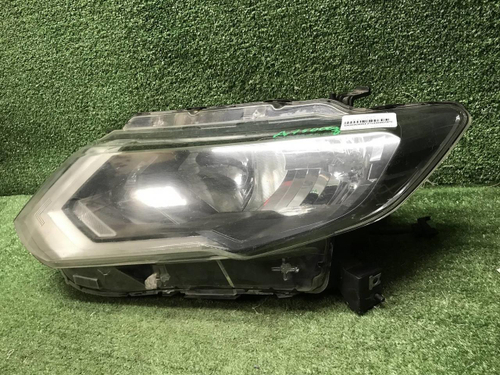 Битая Фара левая Nissan X-Trail T32 17-22 галоген