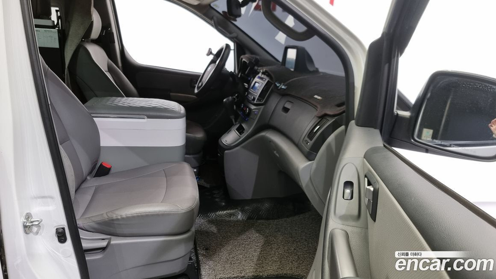 Hyundai The New Grand Starex 캠핑카 (12.2019)
