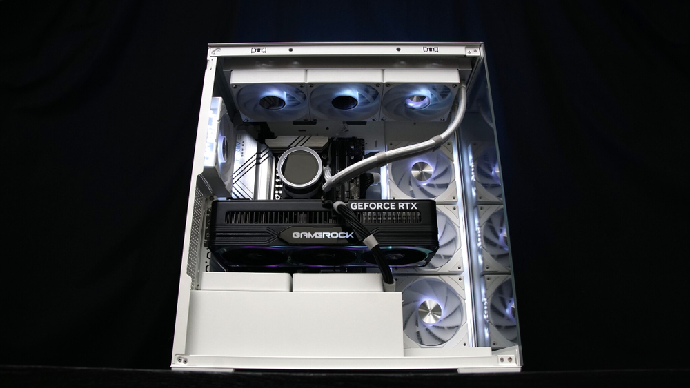 Ryzen 7 7800X3D + RTX 5060 Ti 8Gb