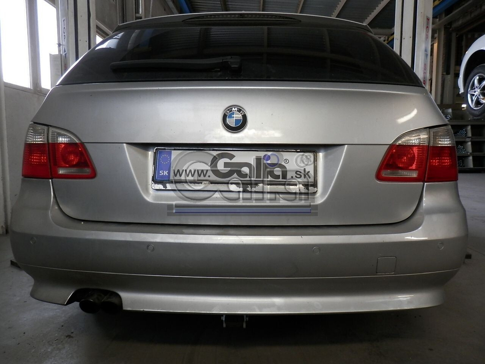 Фаркоп оцинкованный Galia B022C для BMW 5-Series E60 седан / E61 универсал 2003-2010(паспорт и сертификат в комплекте)(без электрики)
