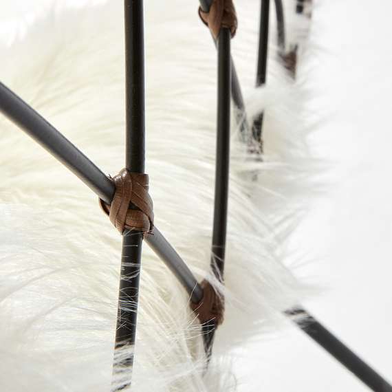 Кресло Claque белый мех