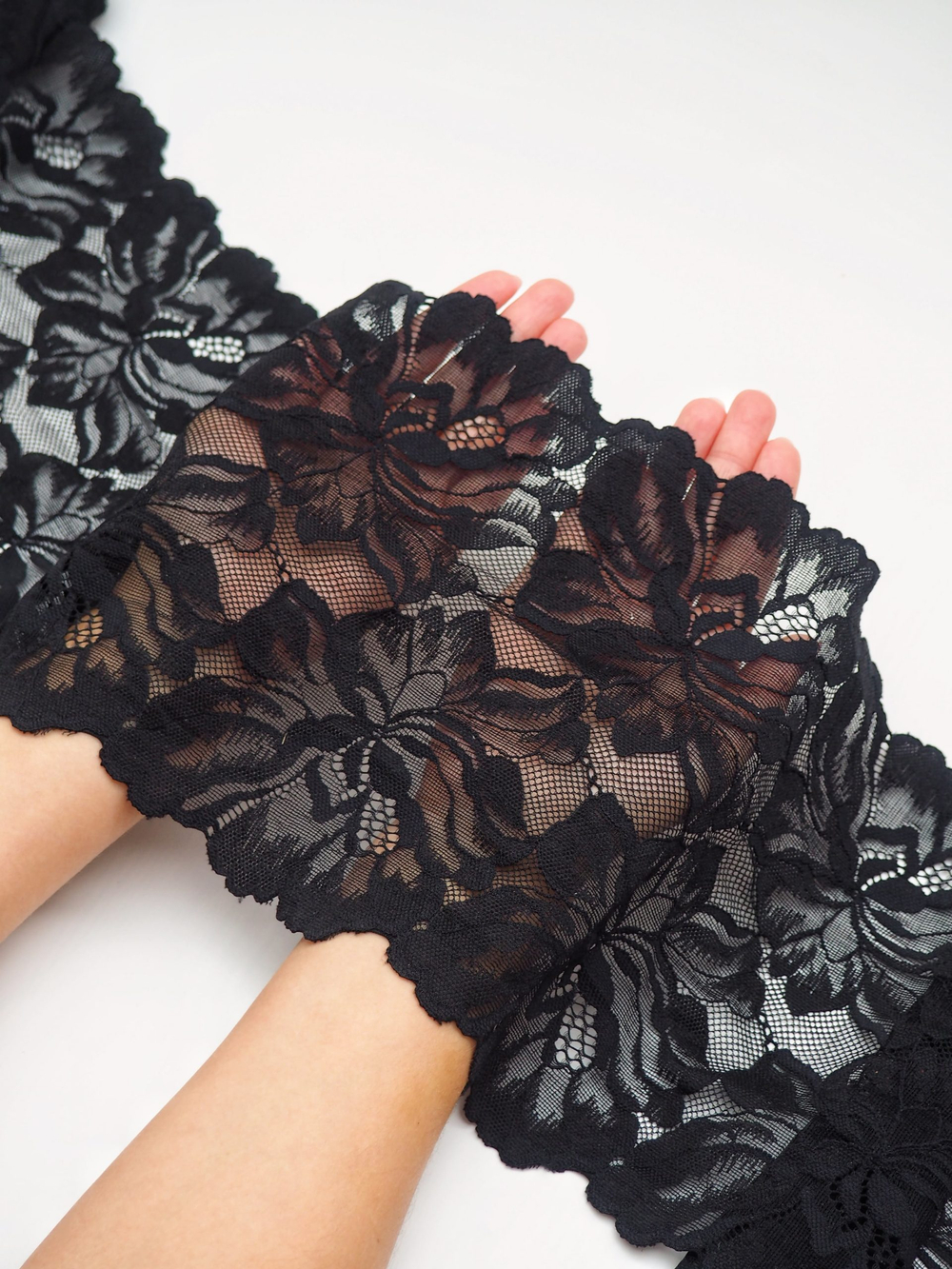 Эластичное кружево черное ширина 20 см ОТРЕЗЫ