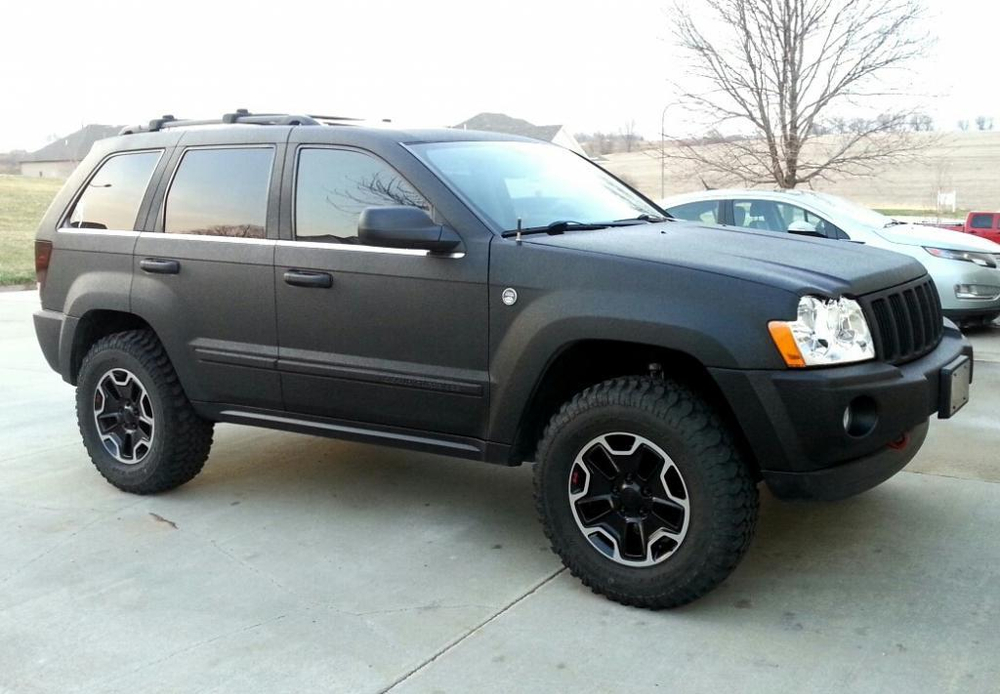 Покраска Раптором Jeep Grand Cherokee