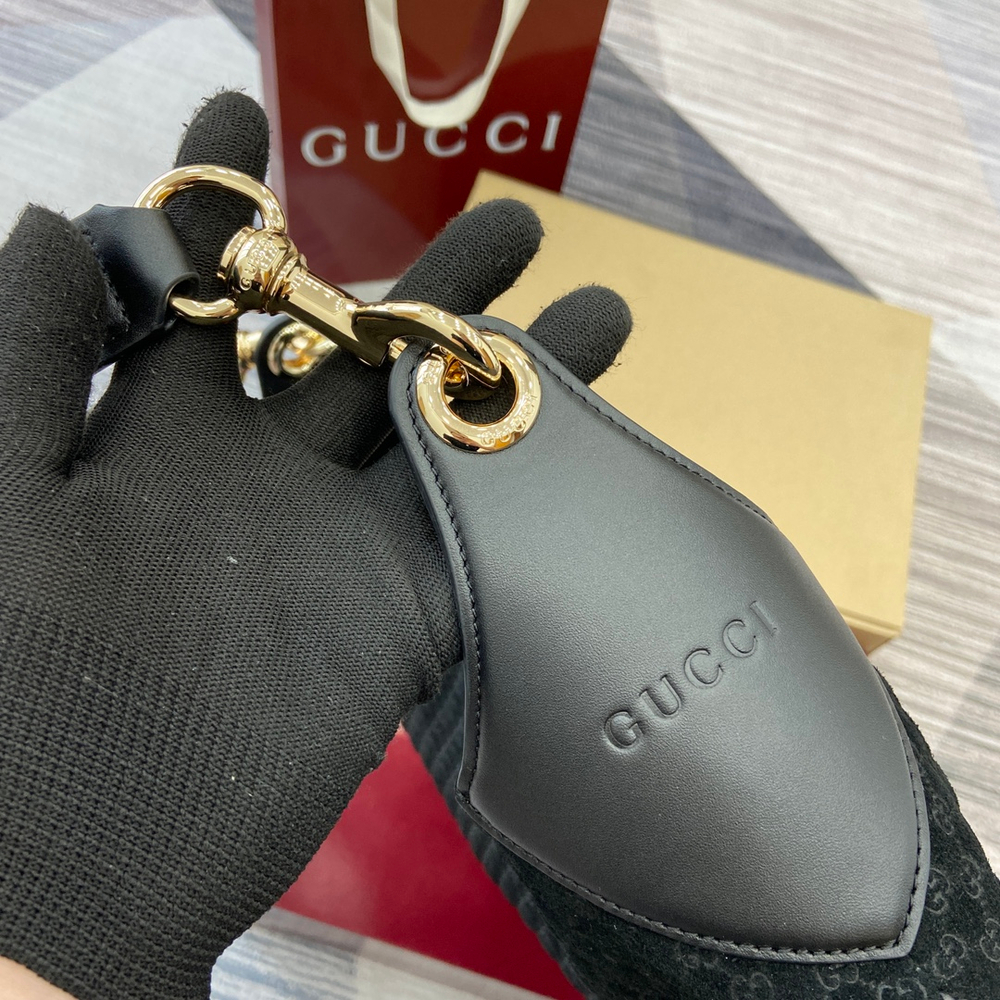 Gucci B Medium Shoulder Bag 49 cm