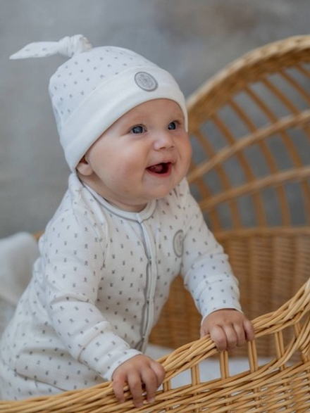 Шапочка, Зайка серый