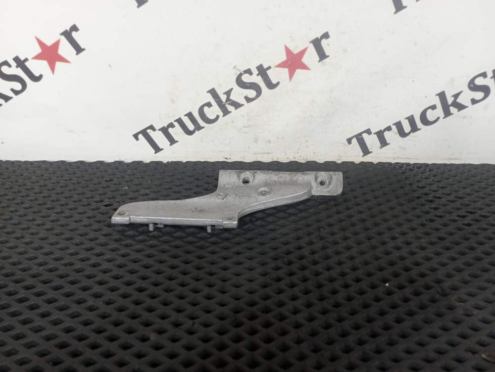 Кронштейн кабины